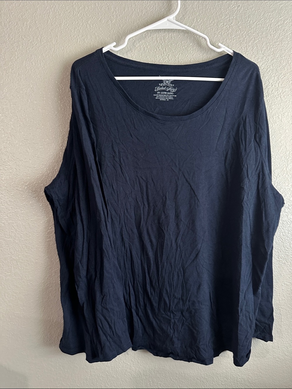 Faded Glory Navy Long Sleeve Scoop Neck Top